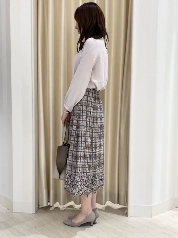 ANY SIS 伊藤 コーディネート画像