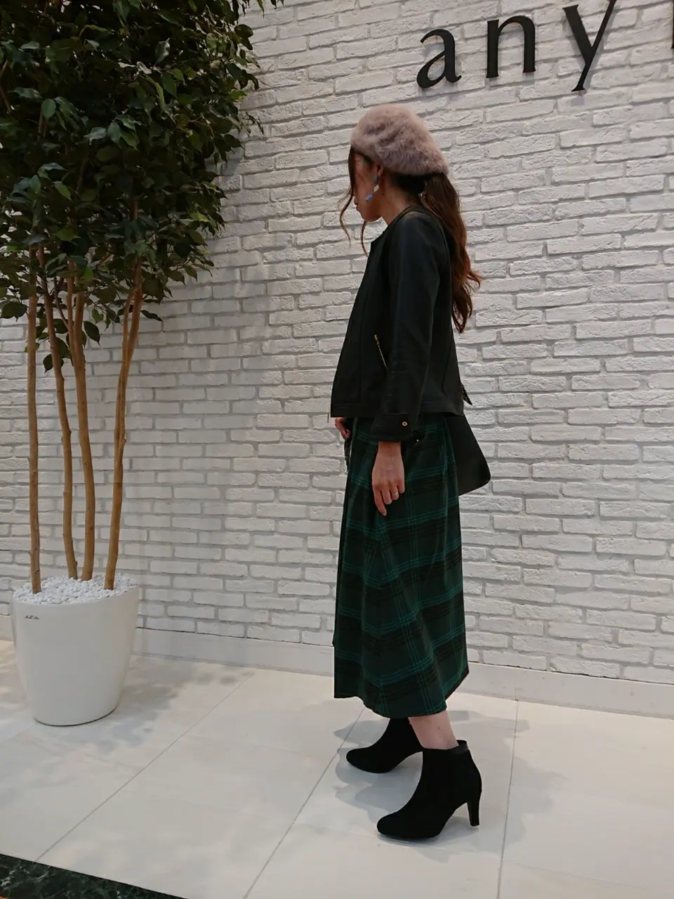 ANY SIS 東海林 コーディネート画像