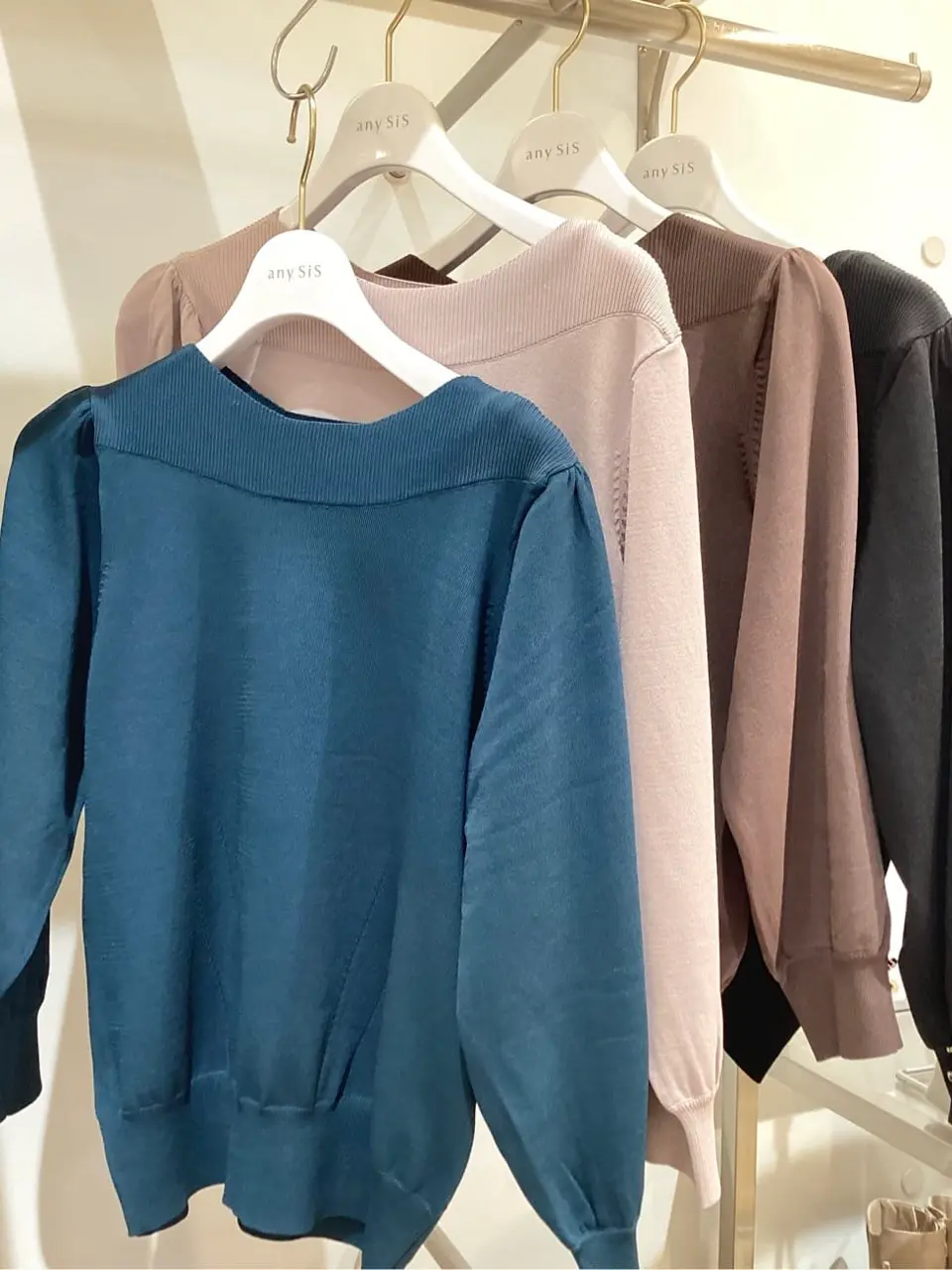 ANY SIS 髙橋 コーディネート画像