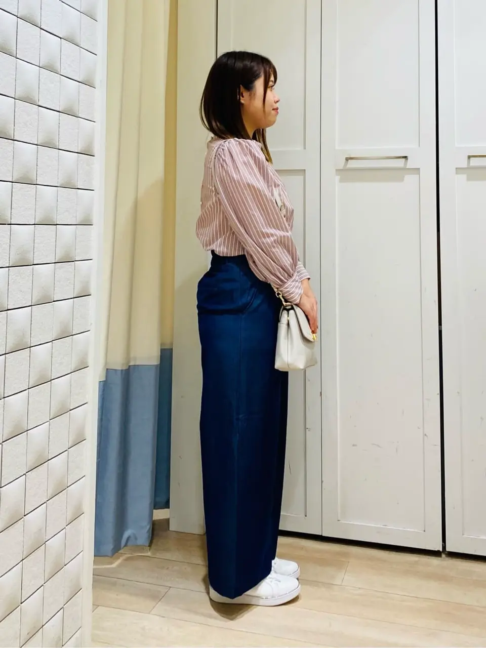 ANY SIS スタッフ コーディネート画像