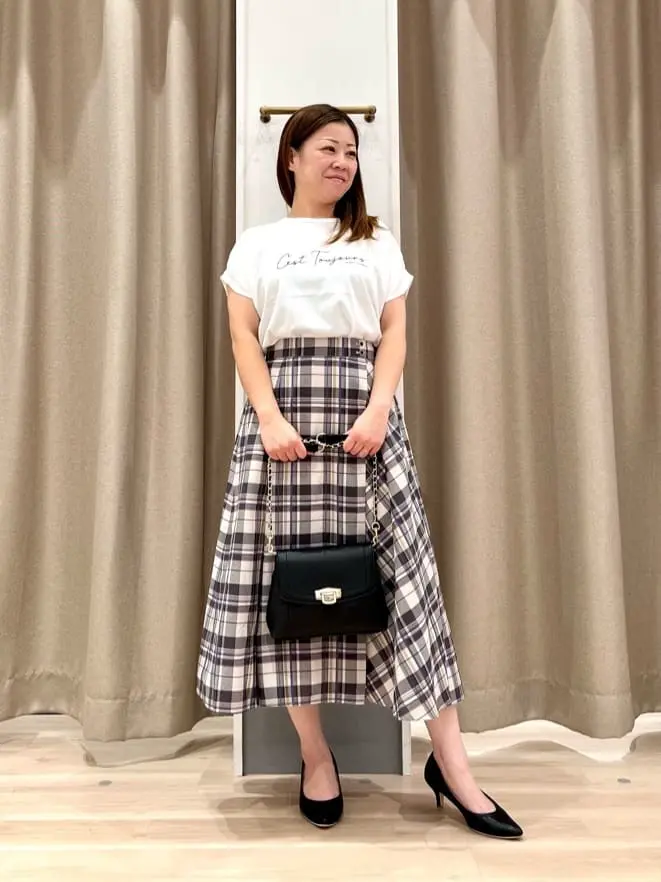 ANY SIS 瀬野 コーディネート画像