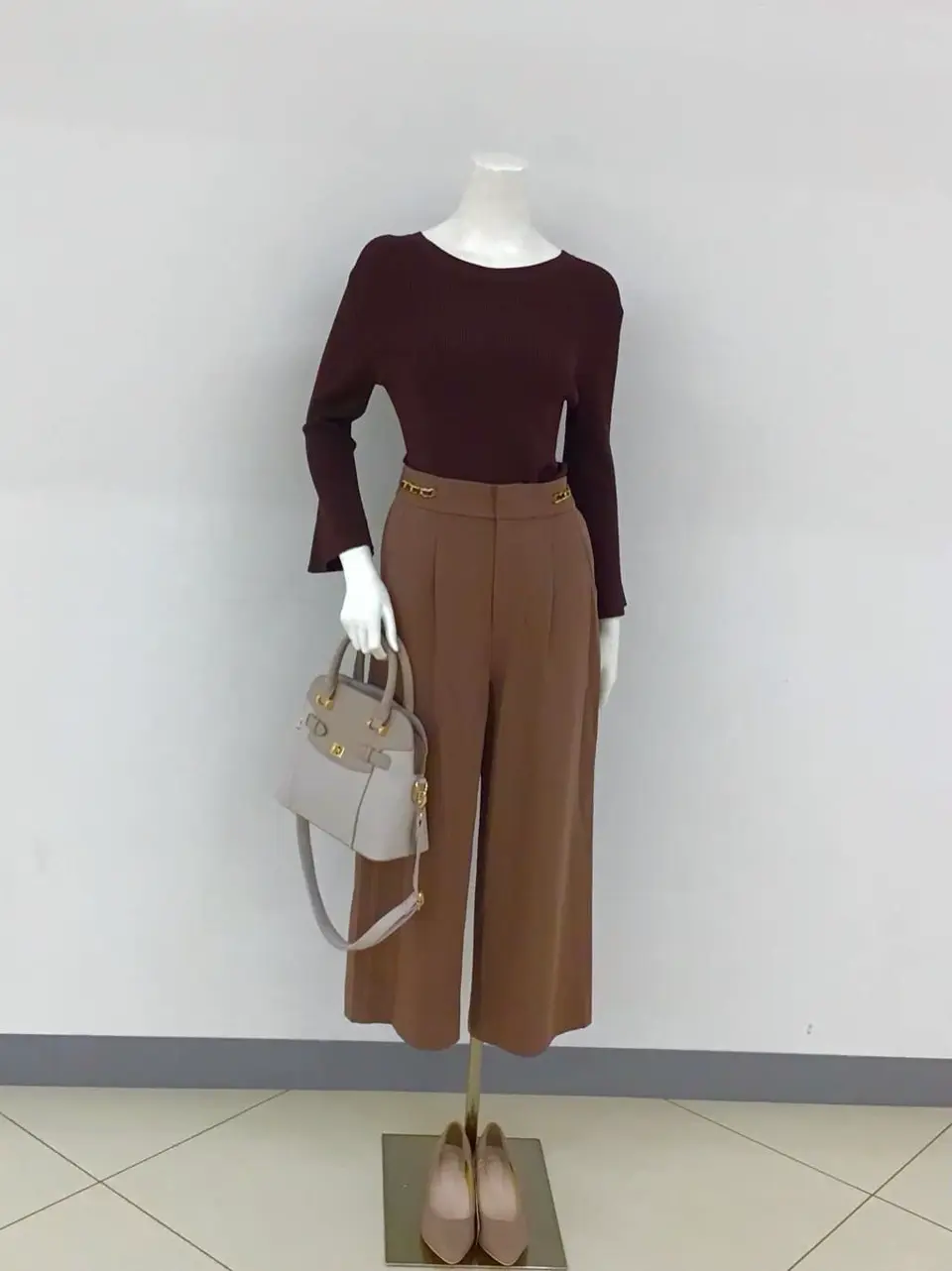 ANY SIS 本田 コーディネート画像