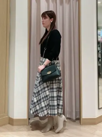 ANY SIS 濱口 コーディネート画像