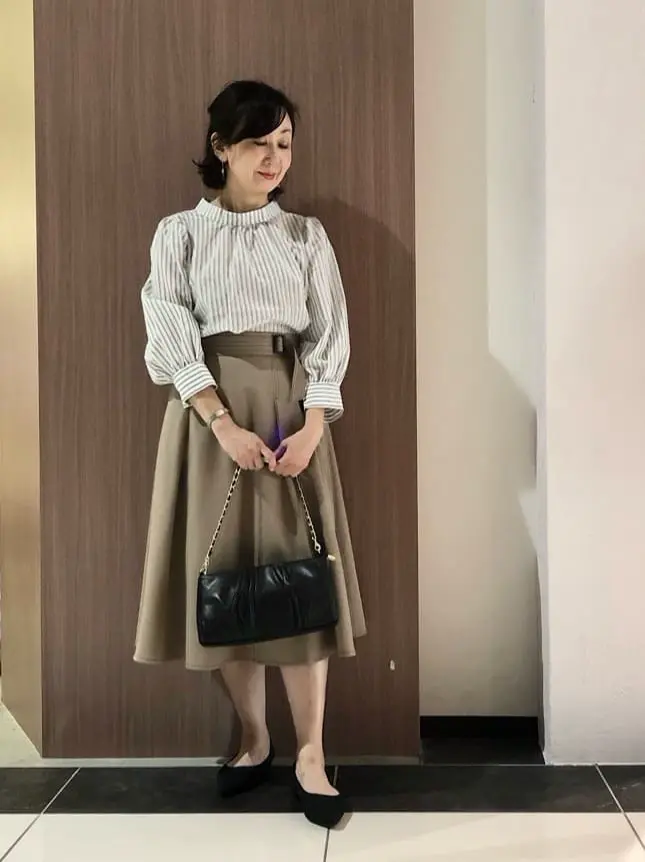 ANY SIS スタッフ コーディネート画像