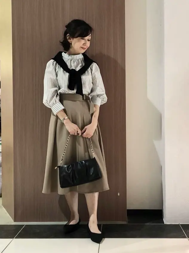 ANY SIS スタッフ コーディネート画像