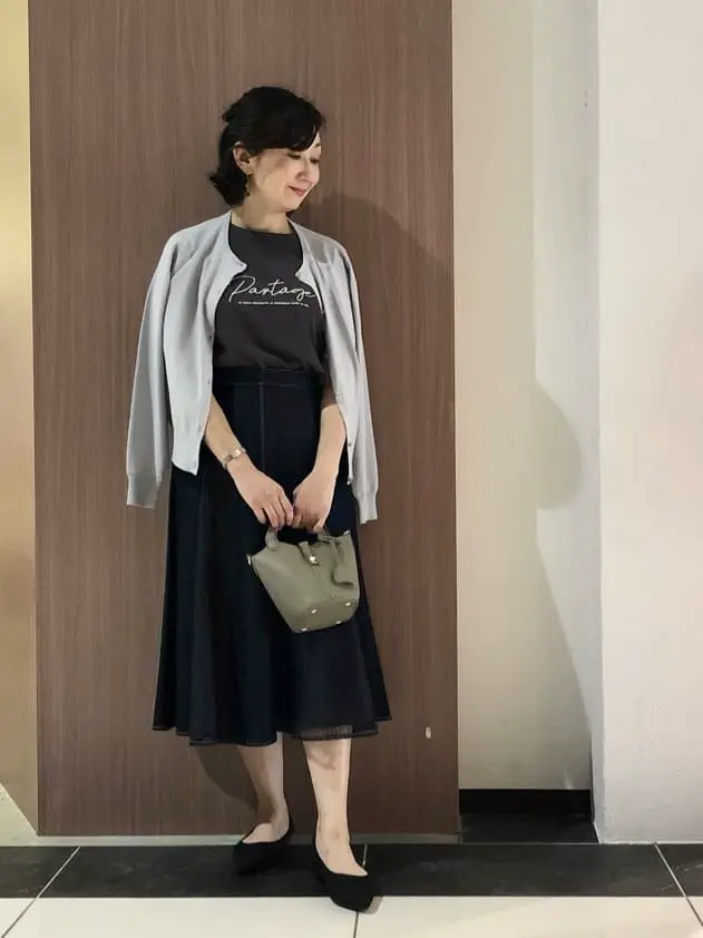 ANY SIS スタッフ コーディネート画像