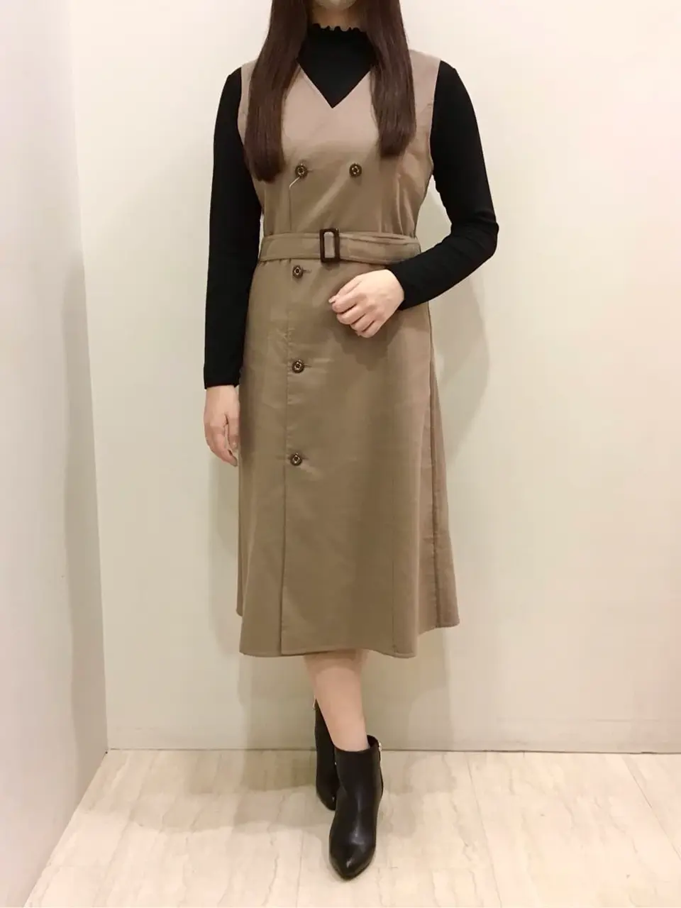 ANY SIS スタッフ コーディネート画像