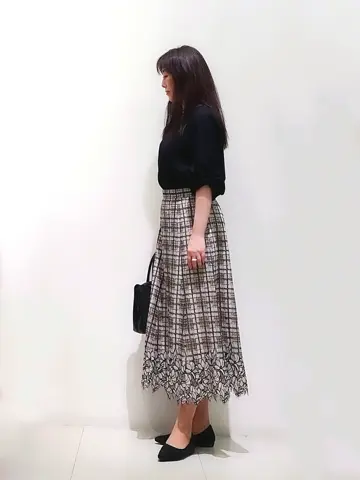 ANY SIS スタッフ コーディネート画像