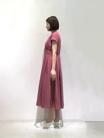 ANY SIS 石田 コーディネート画像