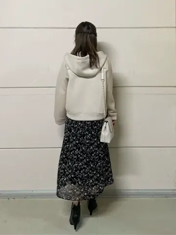 ANY SIS みぃ コーディネート画像