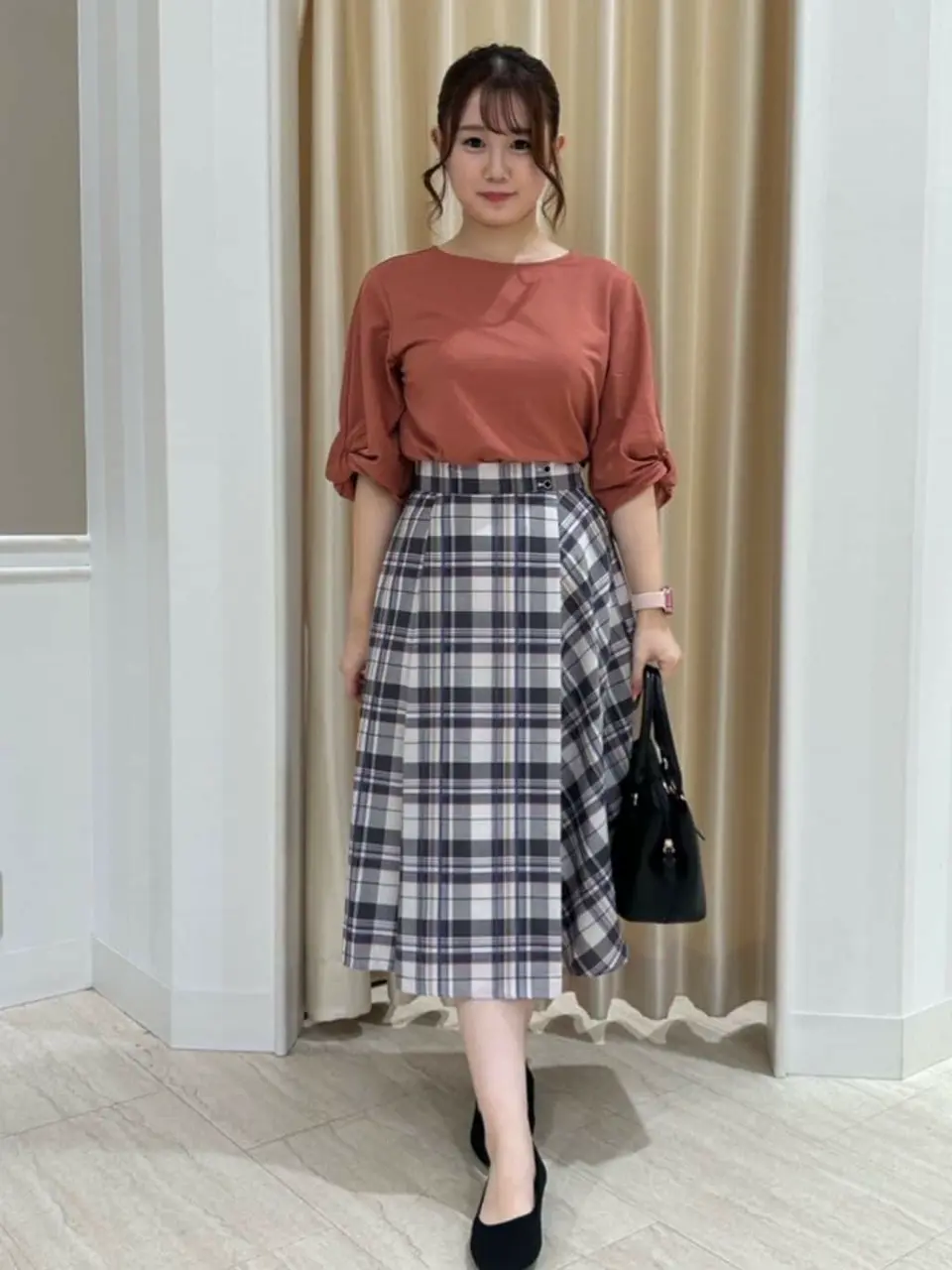 ANY SIS 本間 コーディネート画像