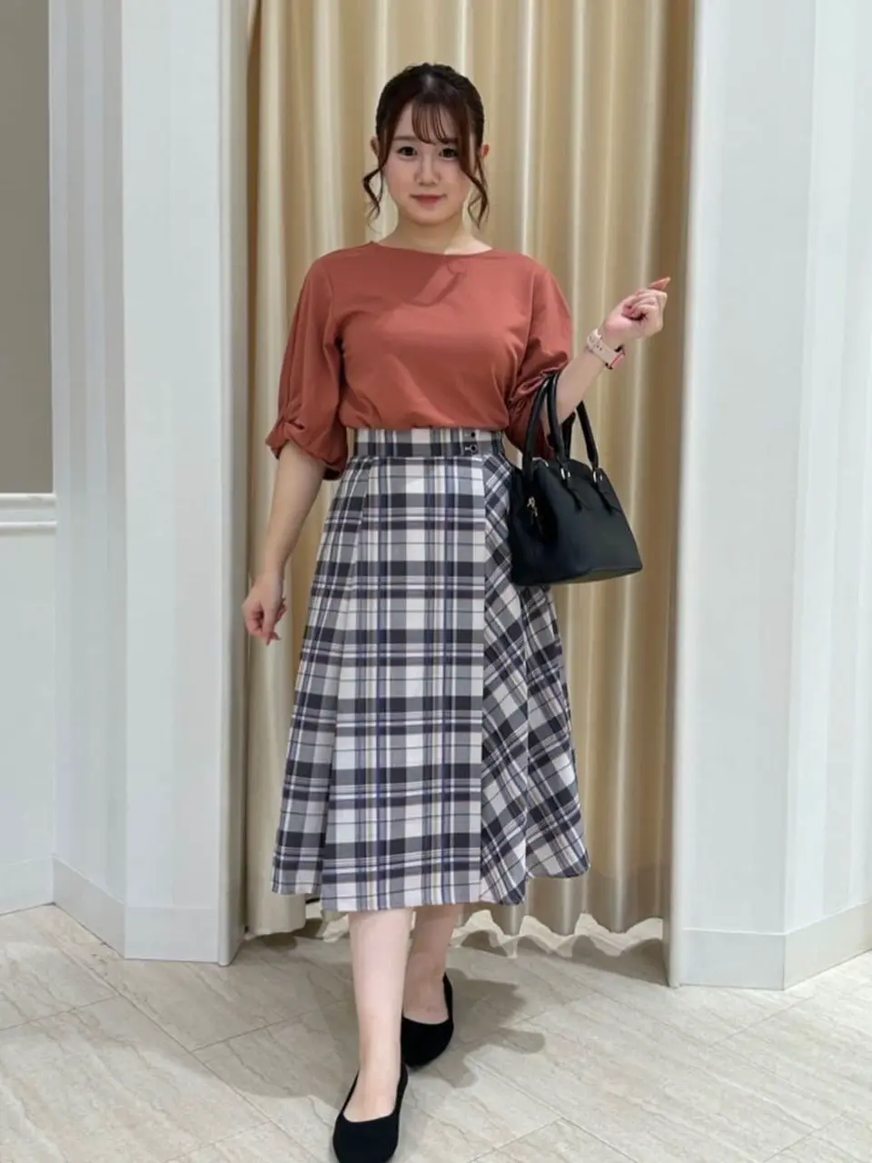 ANY SIS 本間 コーディネート画像