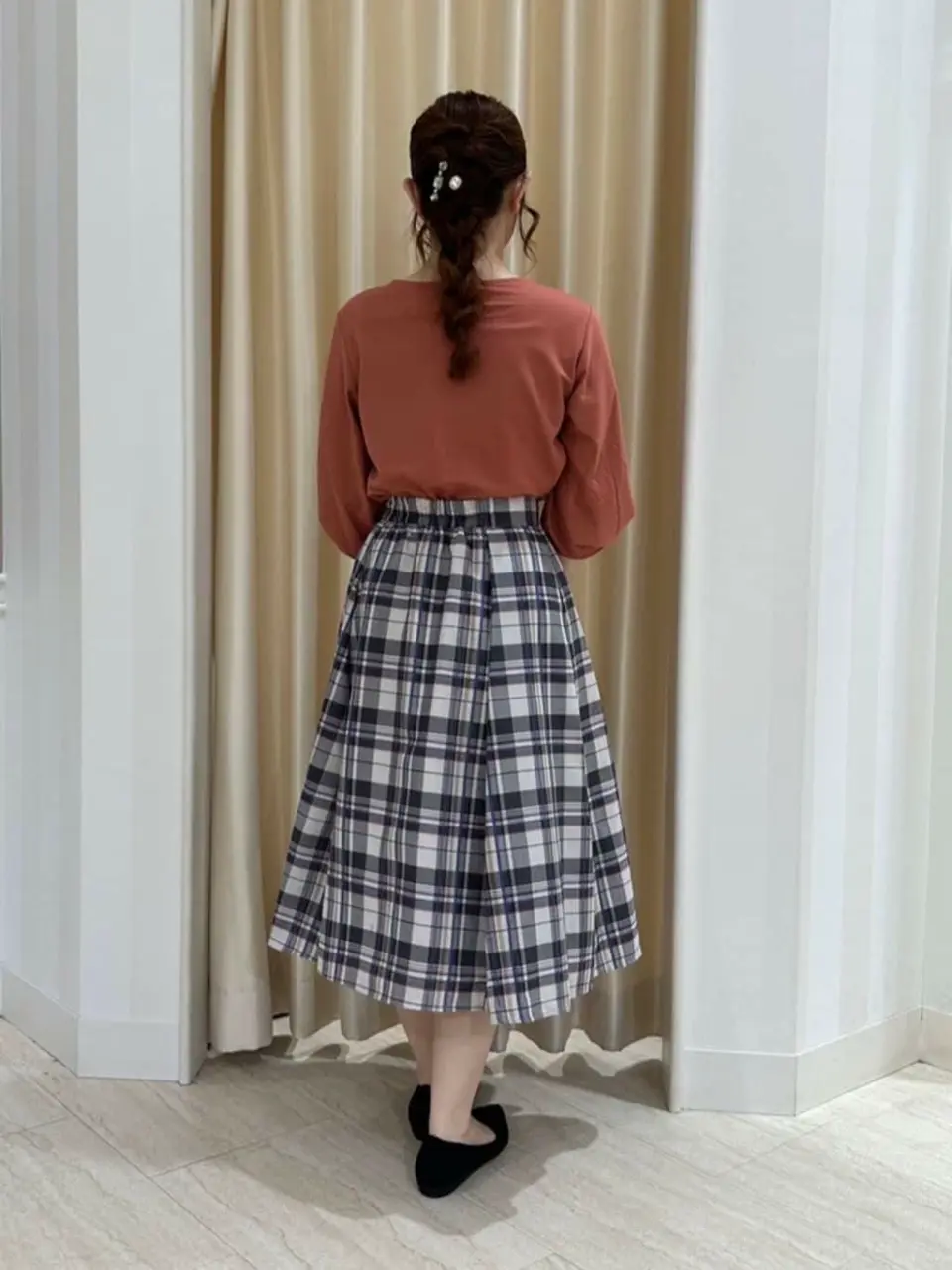 ANY SIS 本間 コーディネート画像