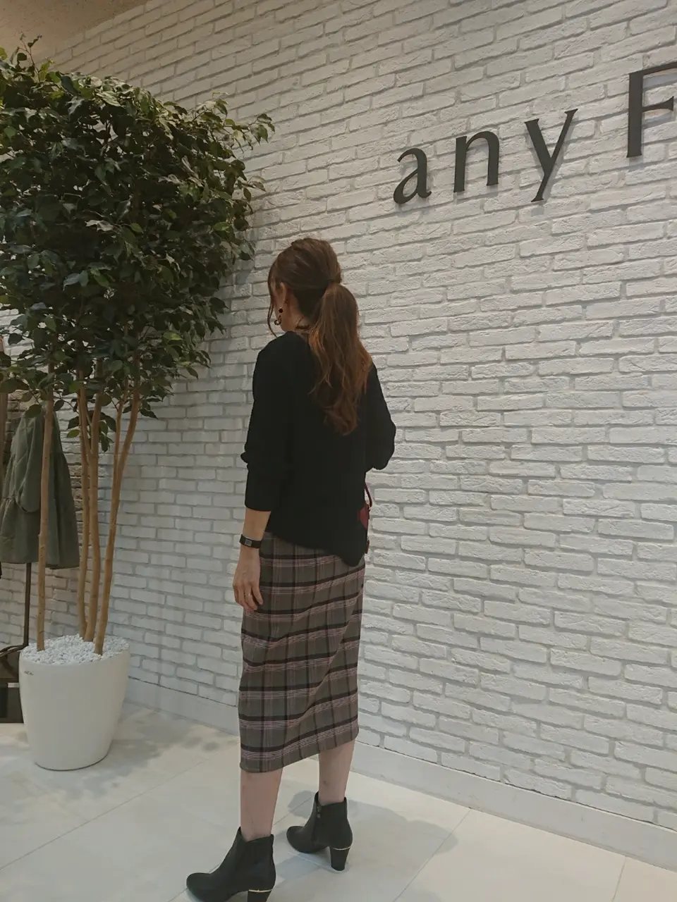 ANY SIS 東海林 コーディネート画像