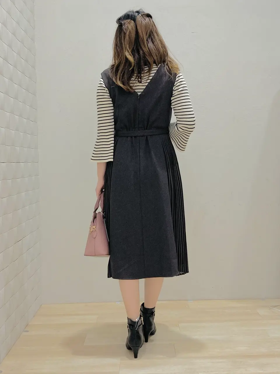 ANY SIS 川根　彩 コーディネート画像