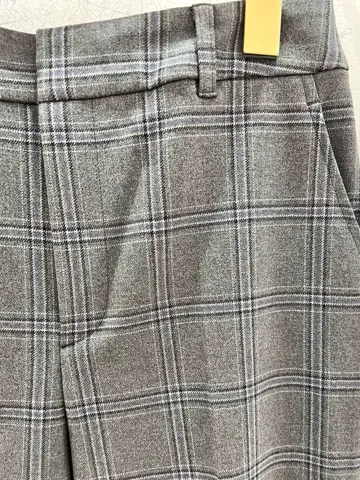 ANY SIS 瀬野 コーディネート画像