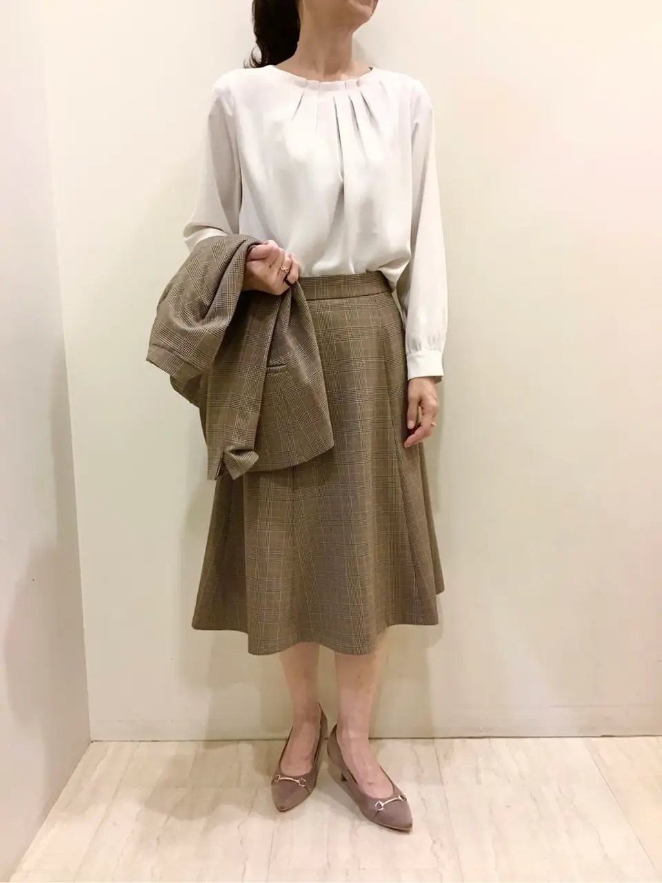 ANY SIS スタッフ コーディネート画像