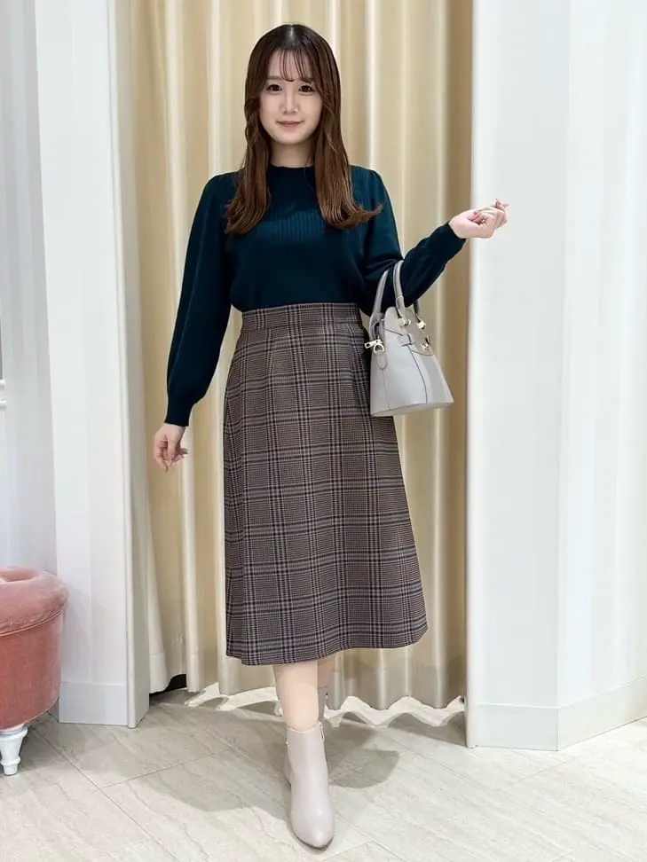 ANY SIS 本間 コーディネート画像