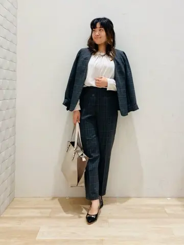 ANY SIS 川根　彩 コーディネート画像