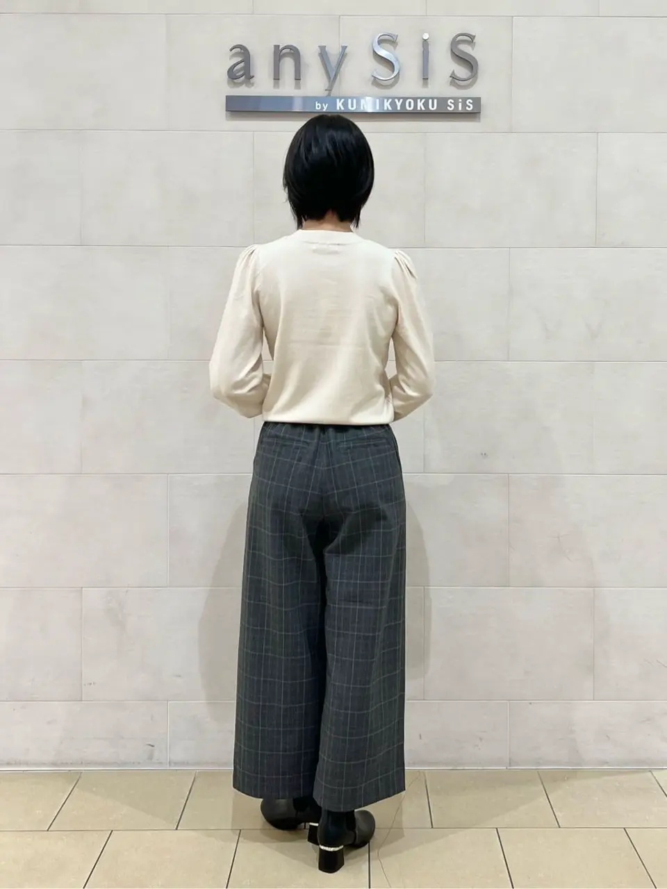 ANY SIS 藤森 コーディネート画像