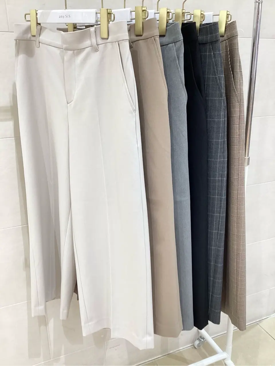 ANY SIS 藤森 コーディネート画像