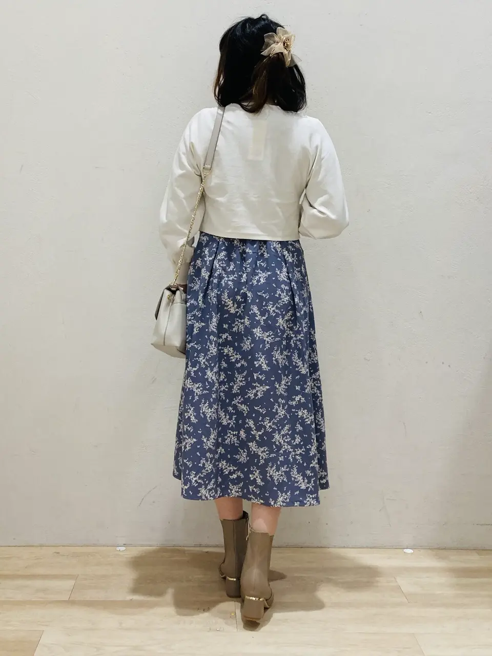 ANY SIS 川根　彩 コーディネート画像