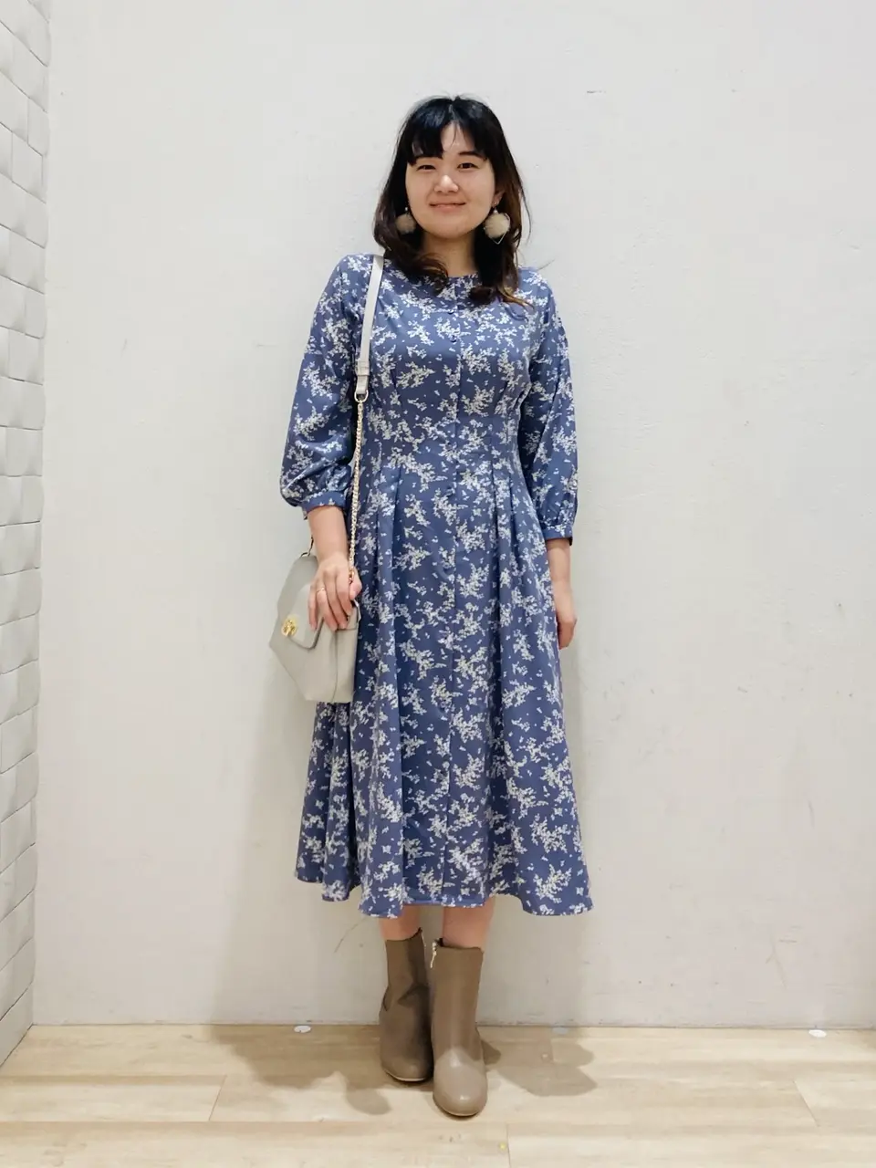 ANY SIS 川根　彩 コーディネート画像