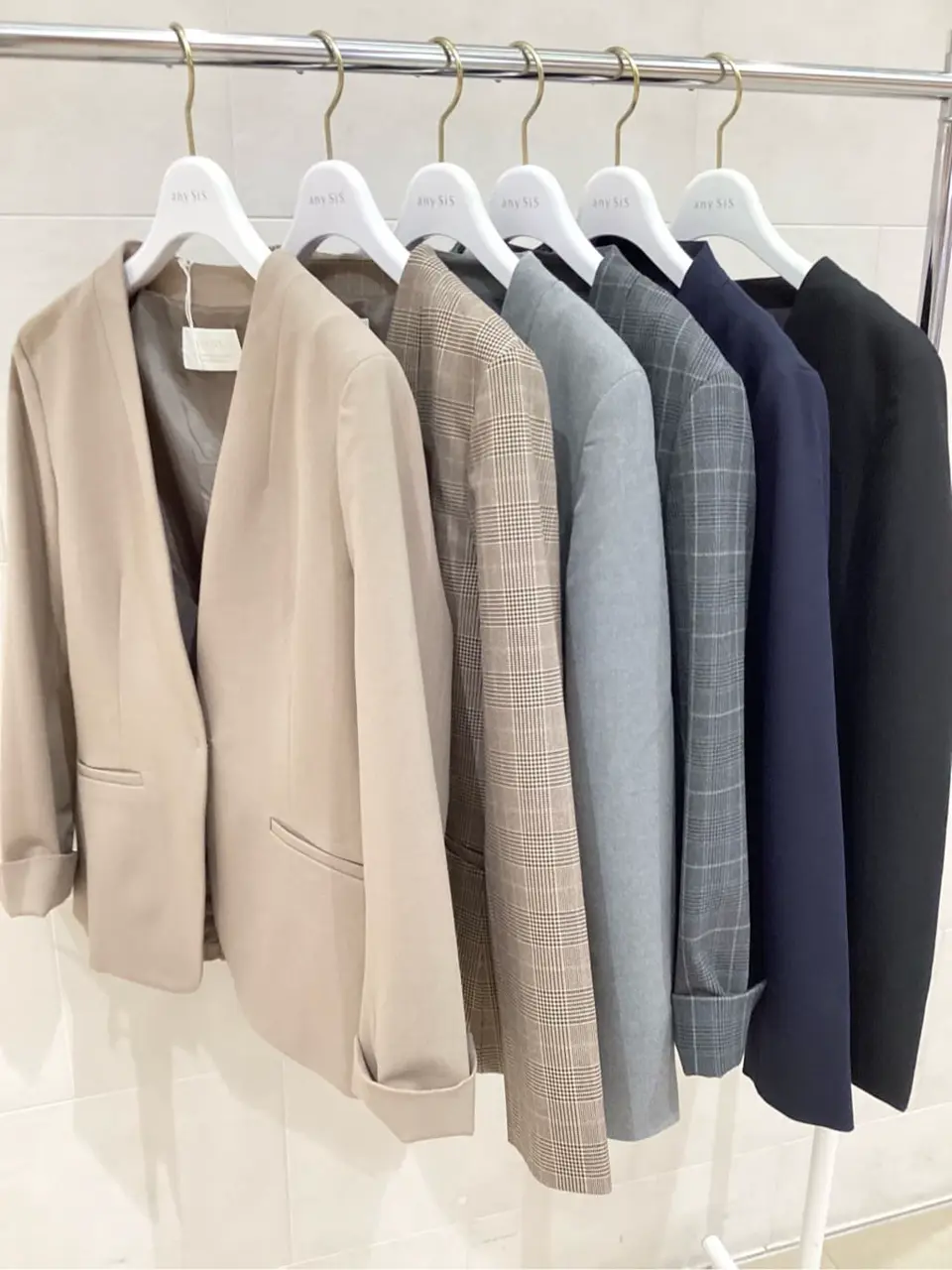 ANY SIS 藤森 コーディネート画像