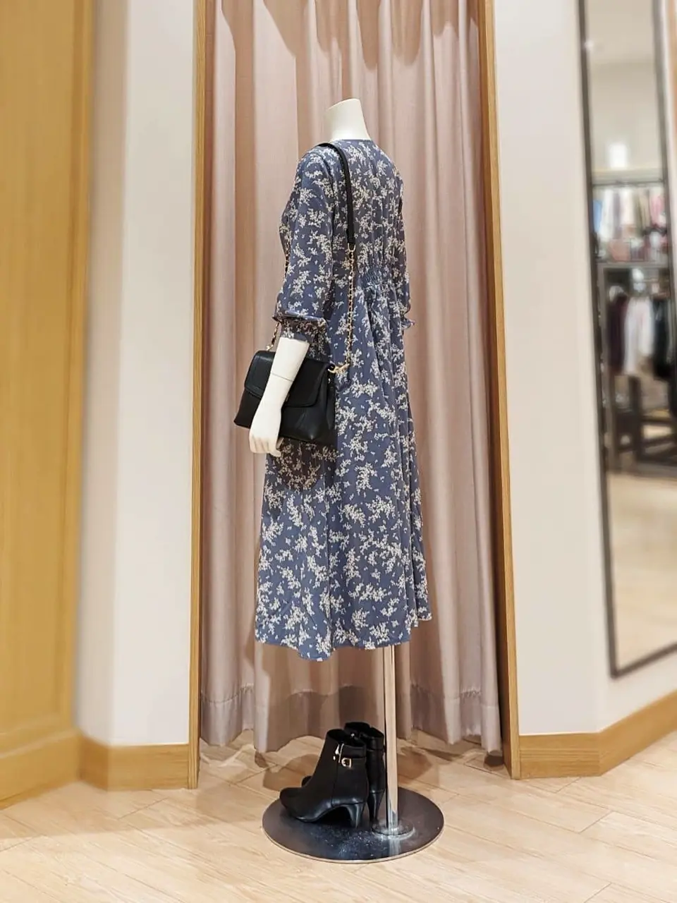 ANY SIS 岩田 コーディネート画像