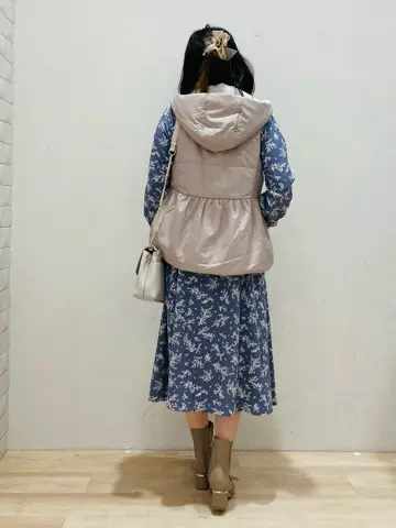 ANY SIS 川根　彩 コーディネート画像