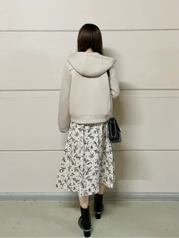 ANY SIS みぃ コーディネート画像