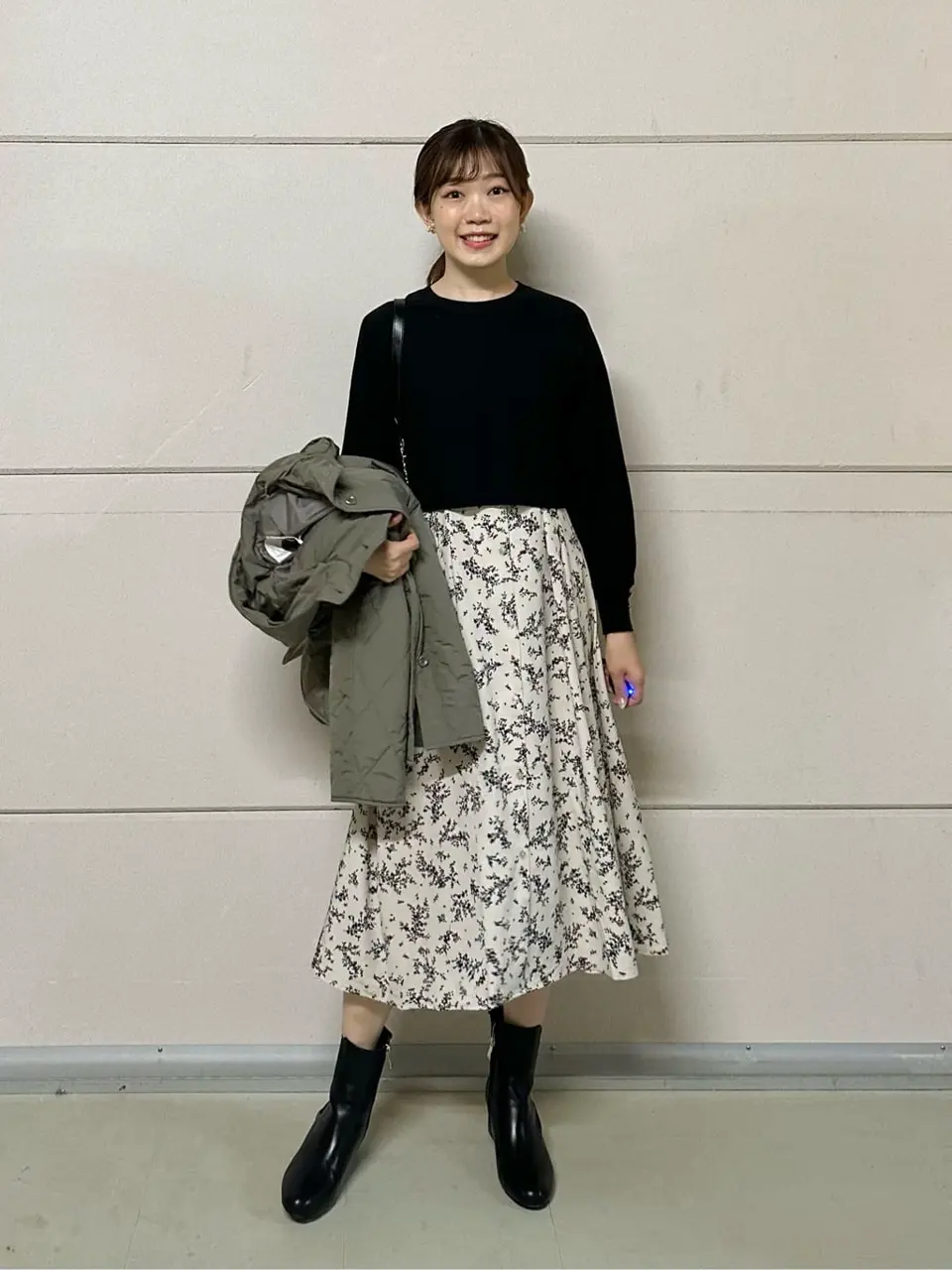 ANY SIS みぃ コーディネート画像