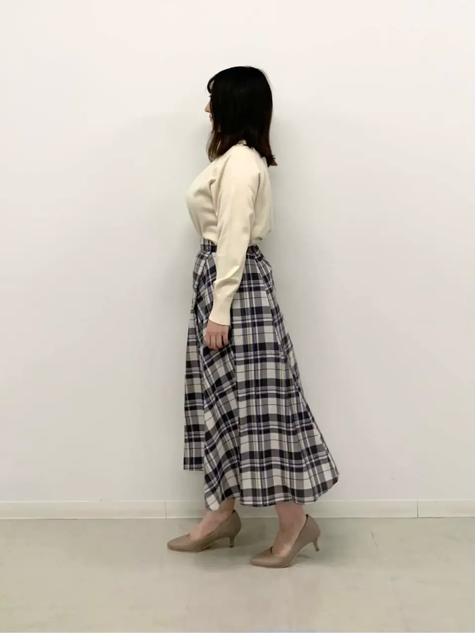 ANY SIS スタッフ コーディネート画像