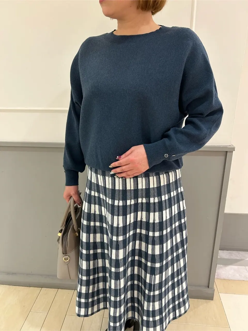 ANY SIS 堀部 コーディネート画像