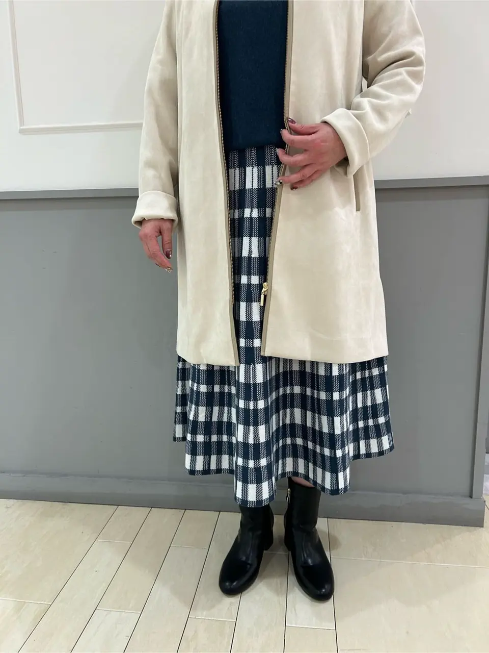 ANY SIS 堀部 コーディネート画像