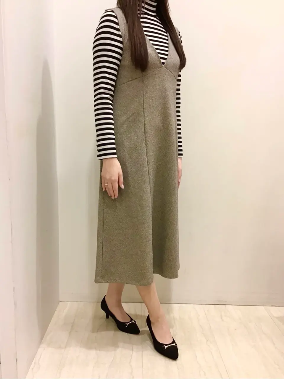 ANY SIS スタッフ コーディネート画像