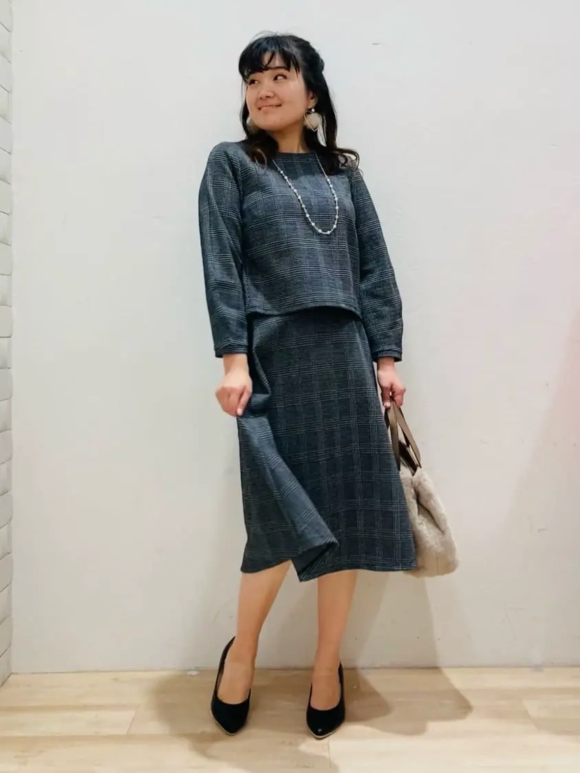 ANY SIS 川根　彩 コーディネート画像