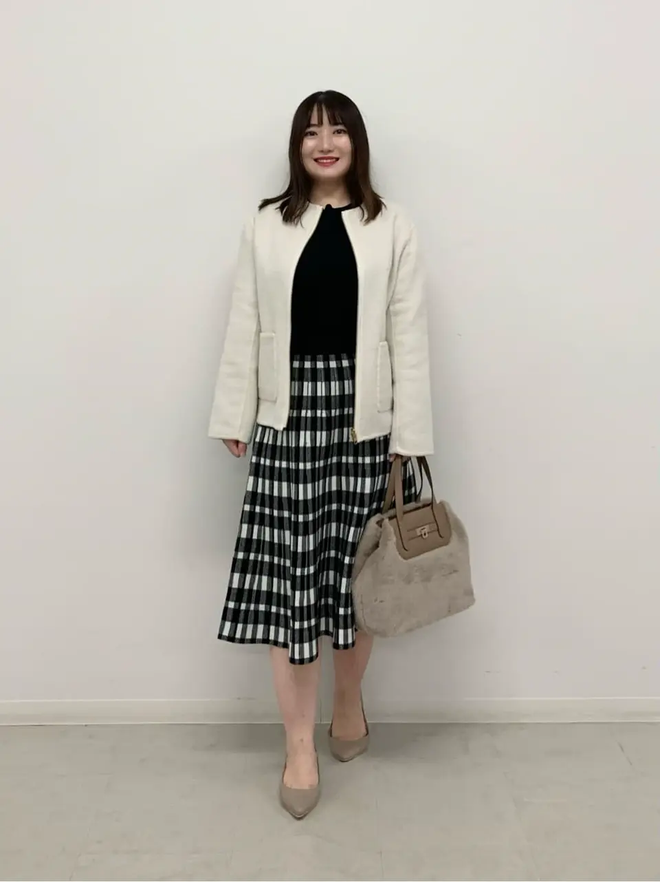 ANY SIS スタッフ コーディネート画像