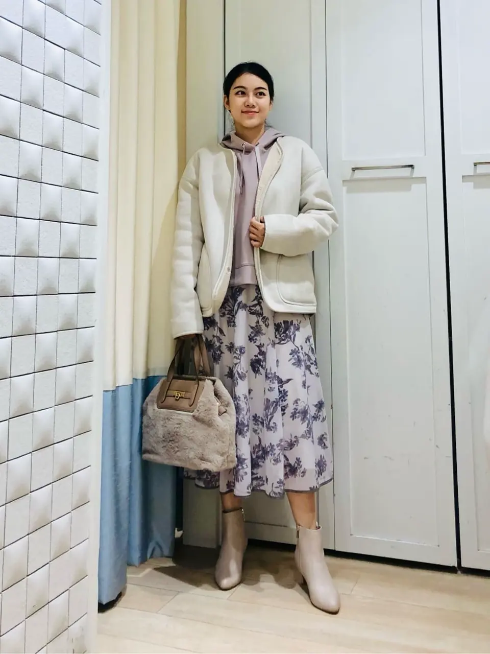 ANY SIS スタッフ コーディネート画像