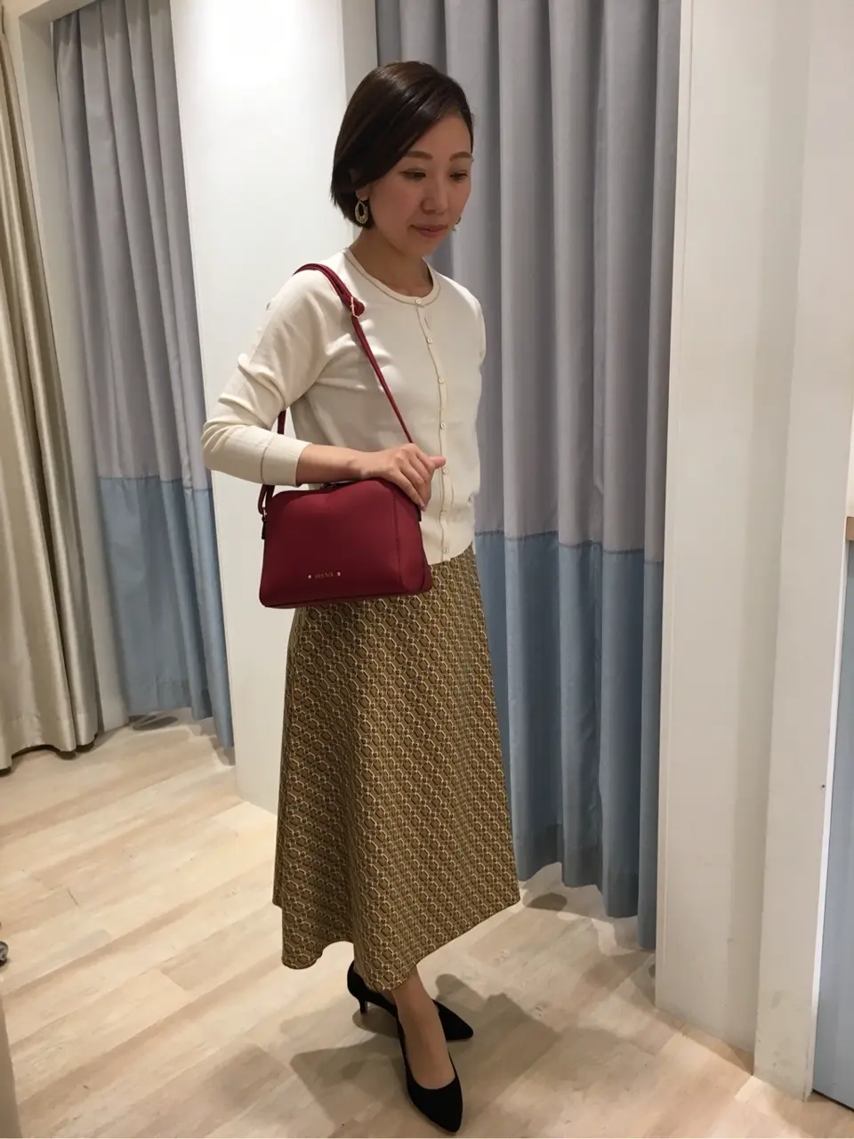 ANY SIS スタッフ コーディネート画像