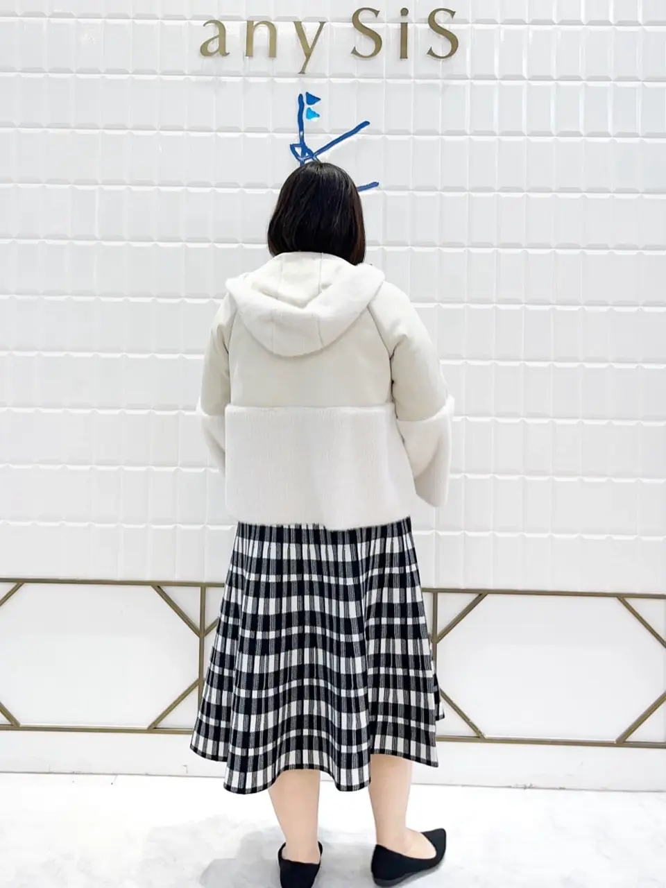 ANY SIS 西田 コーディネート画像