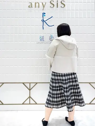 ANY SIS 西田 コーディネート画像