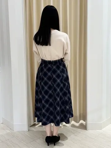 ANY SIS 本間 コーディネート画像