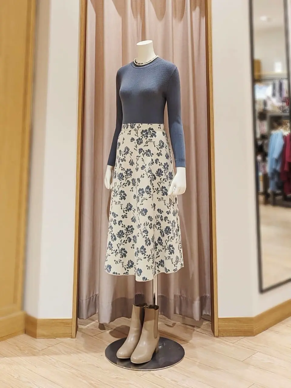 ANY SIS 岩田 コーディネート画像