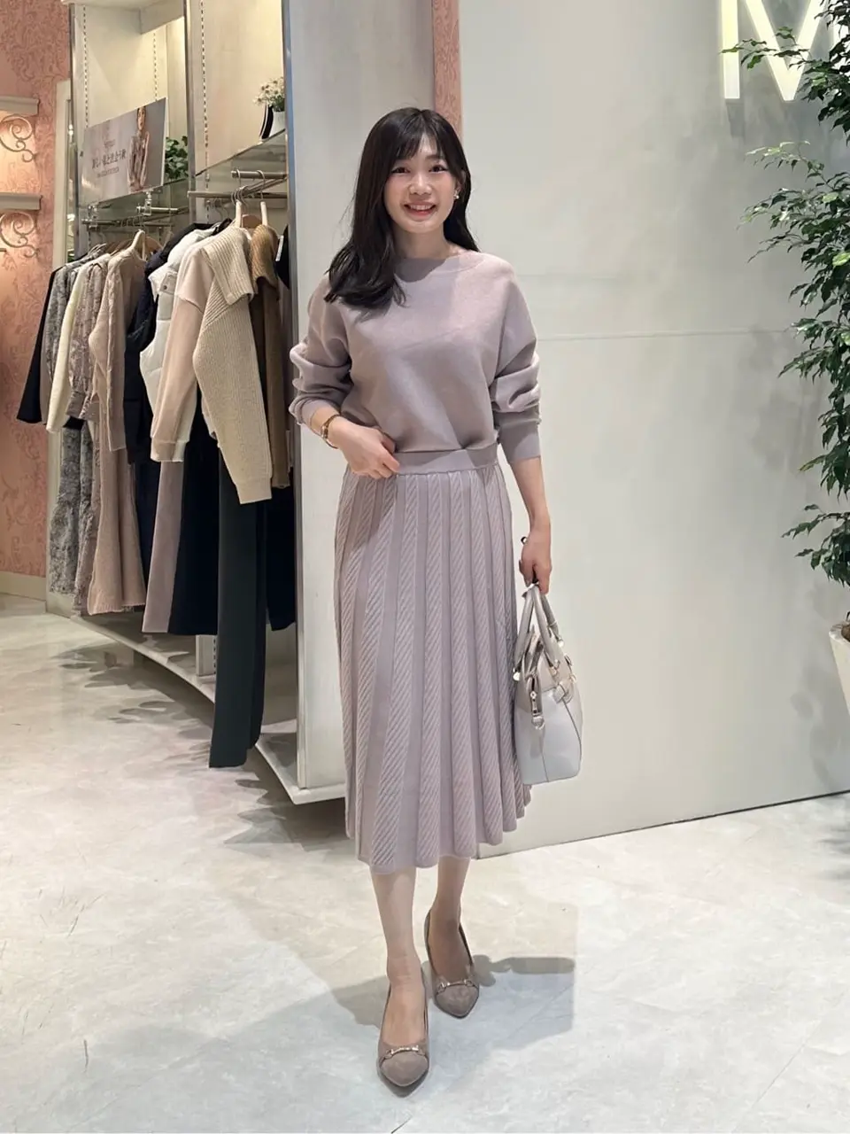 ANY SIS みぃ コーディネート画像