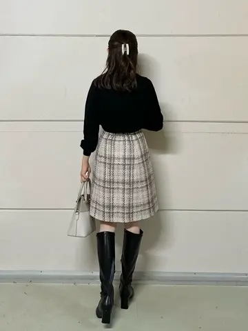 ANY SIS みぃ コーディネート画像