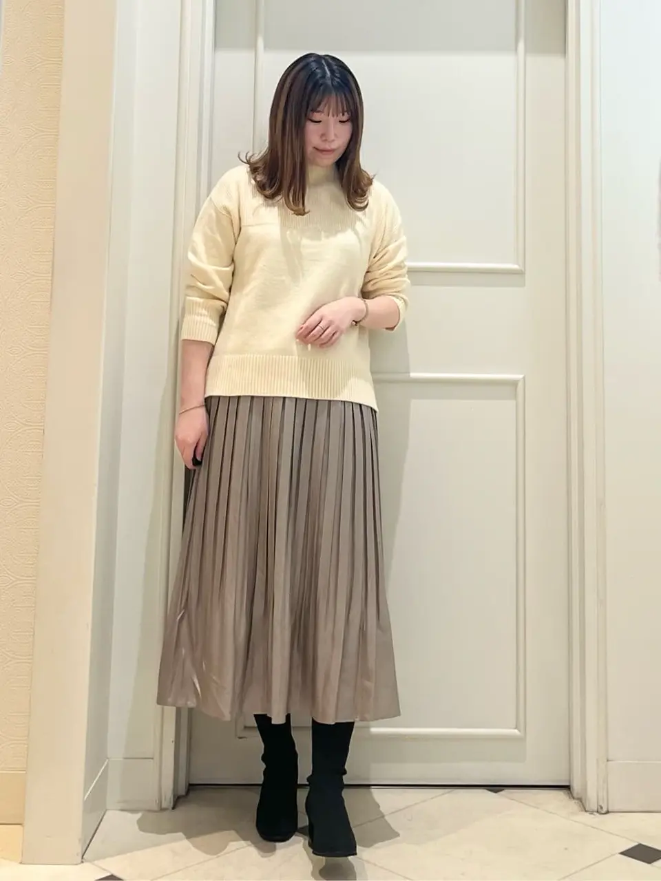 ANY SIS スタッフ コーディネート画像