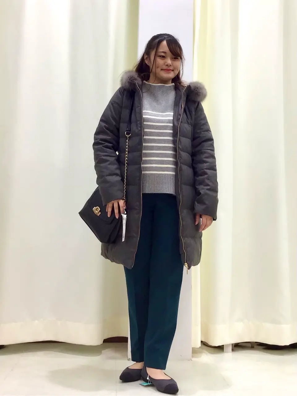 ANY SIS スタッフ コーディネート画像