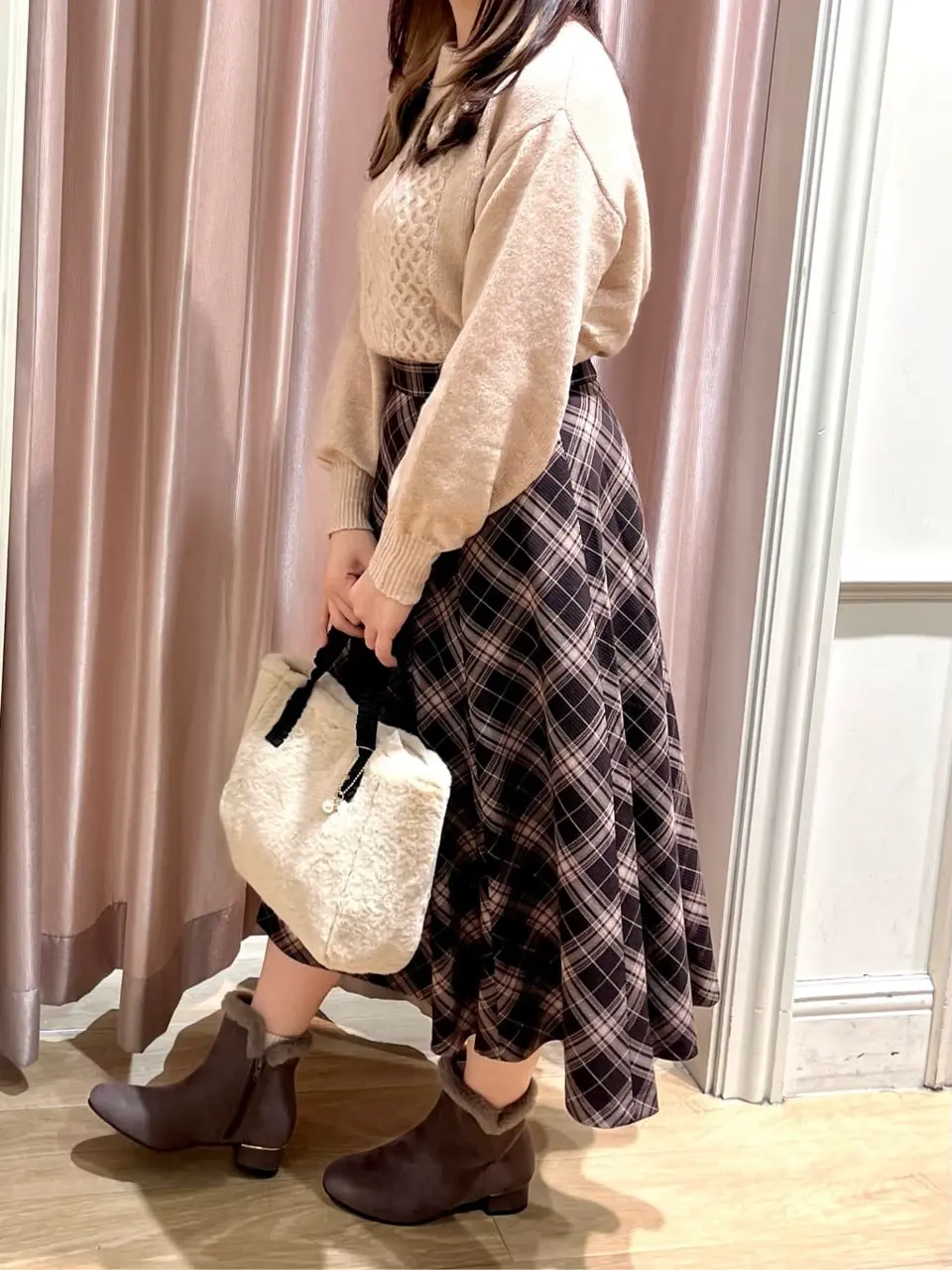 ANY SIS 岩楯 コーディネート画像