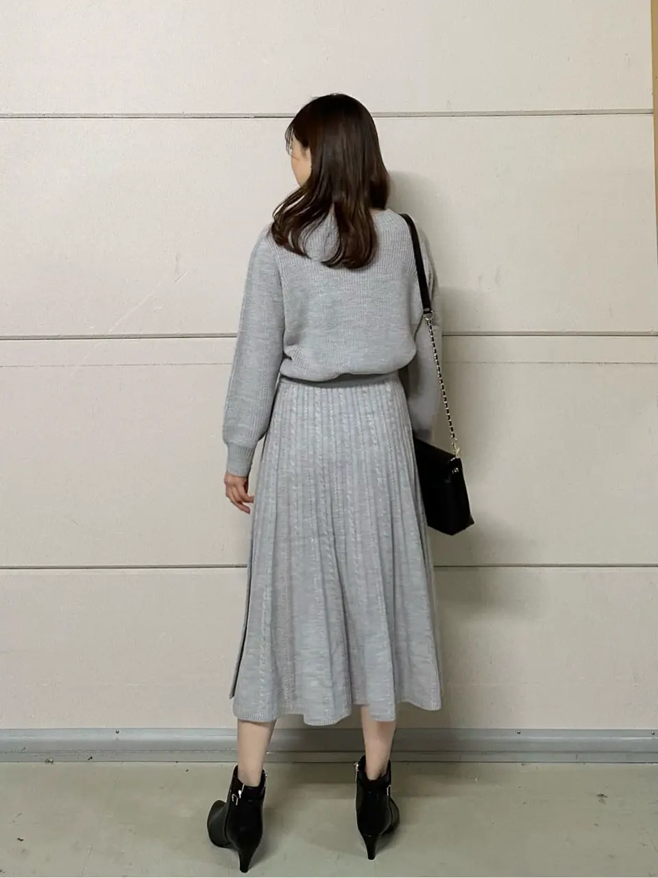 ANY SIS みぃ コーディネート画像